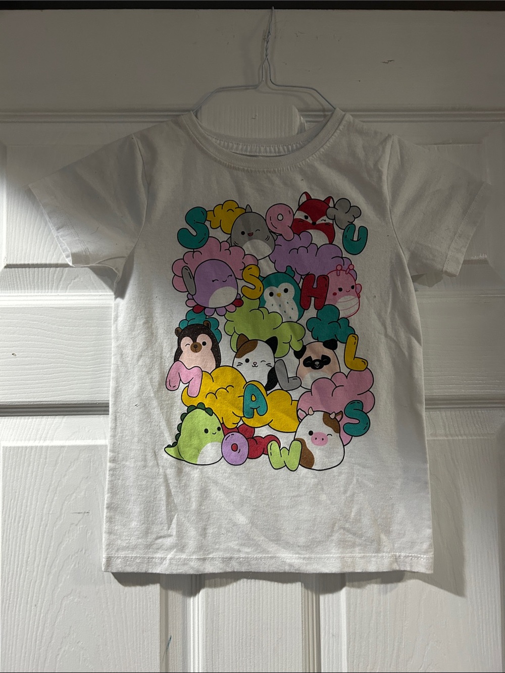 Squishmallows White Tee with Colorful Cartoon Characters Sz small